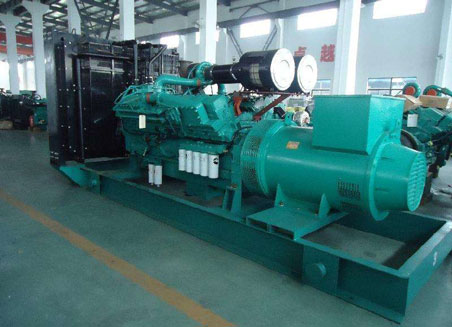玉龙800kw康明斯柴油发电机组图片 玉龙800kw康明斯柴油发电机组图片